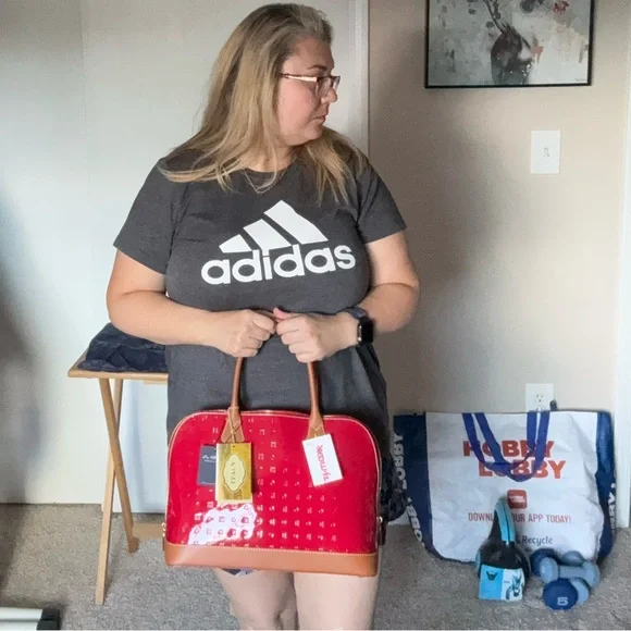 Arcadia Glossy Red and Tan Satchel - Picture 7 of 8